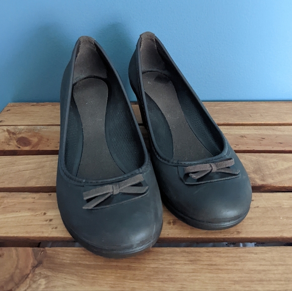 Crocs Women's Anti Slip Ballerina Style Wedge Heels in Matte Brown - Picture 4 of 9